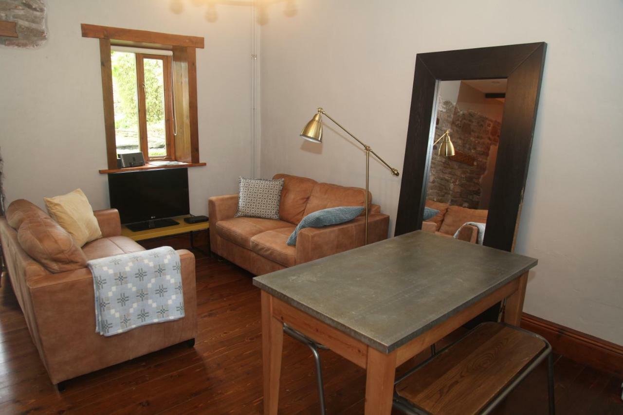 Ty Carreg Fach Staycation Cottage Кардиф Екстериор снимка