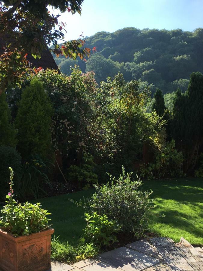 Ty Carreg Fach Staycation Cottage Кардиф Екстериор снимка